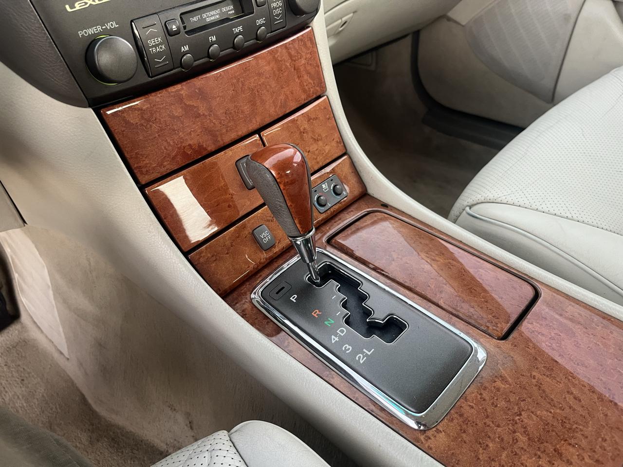 Lexus LS 430 Sedan 2003