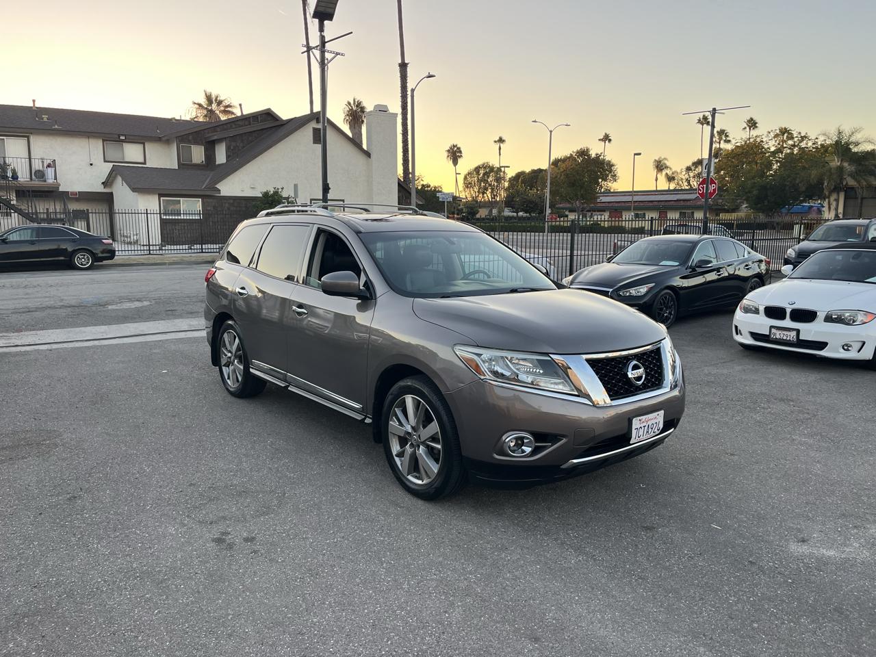 Nissan Pathfinder S 4WD 2014