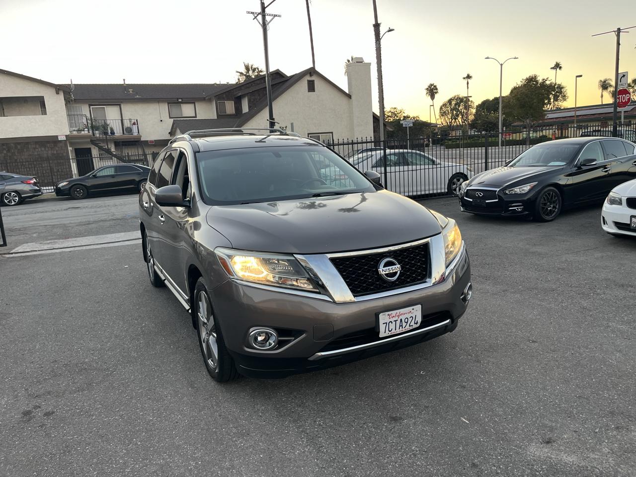 Nissan Pathfinder S 4WD 2014