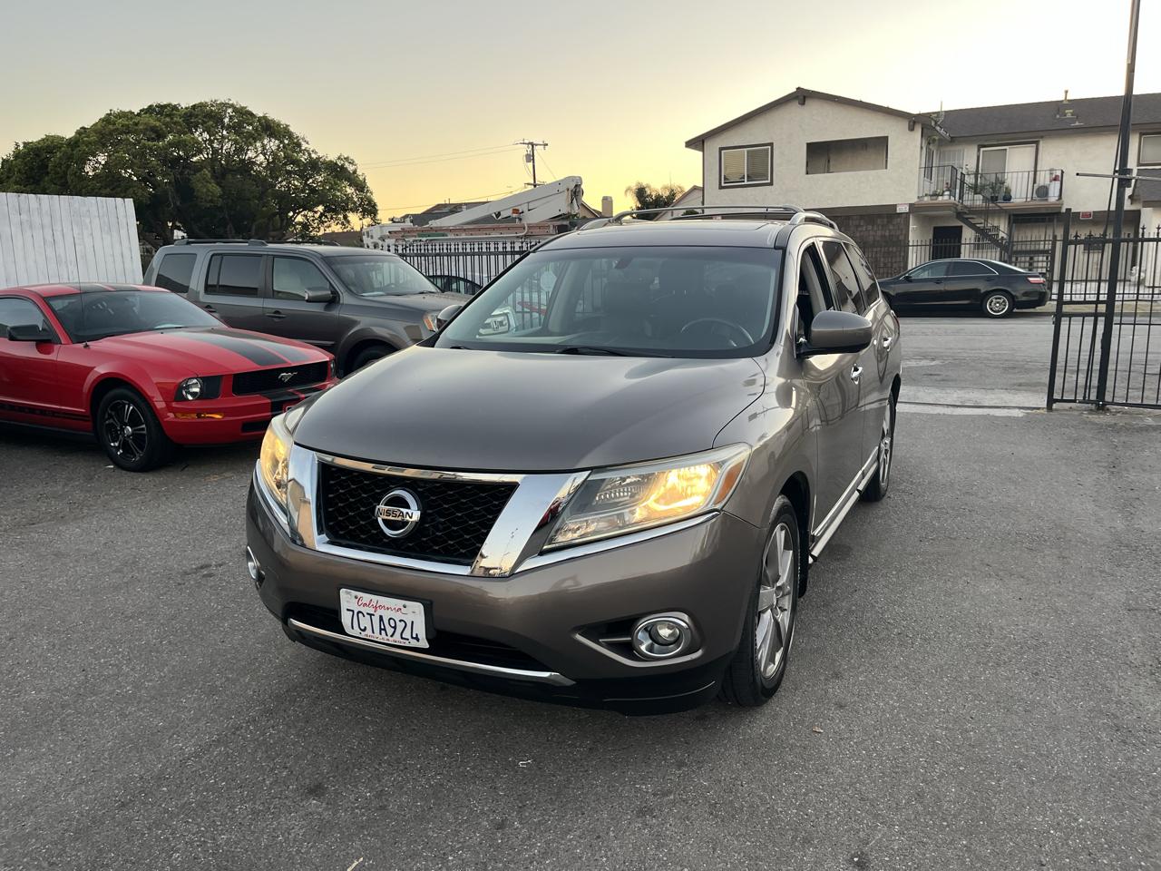 Nissan Pathfinder S 4WD 2014