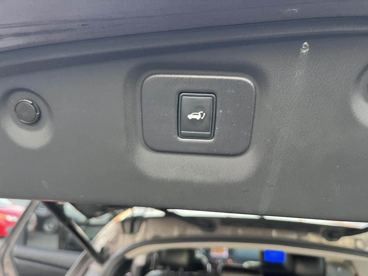 Nissan Pathfinder S 4WD 2014