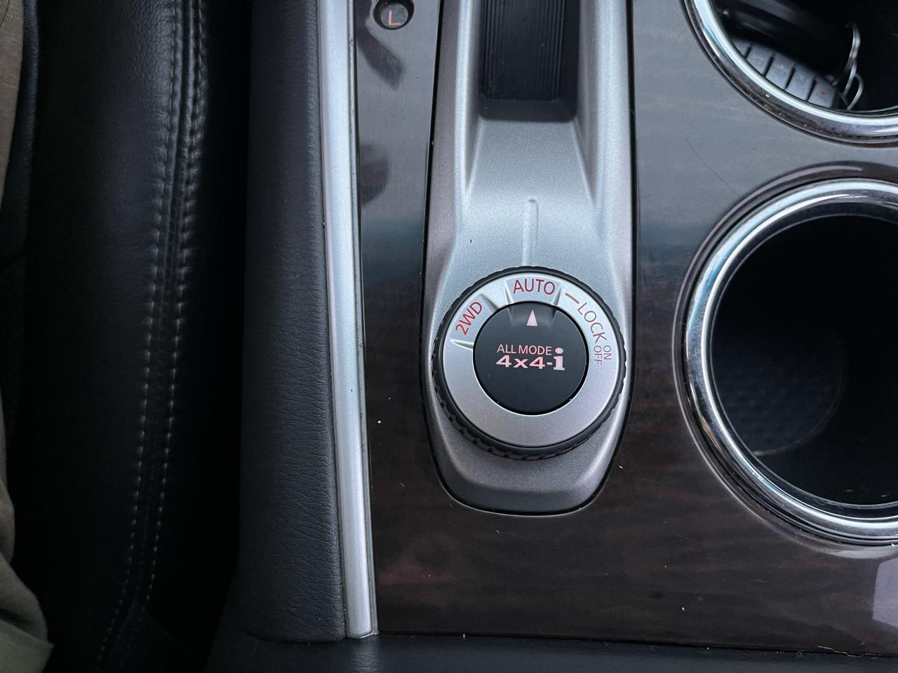 Nissan Pathfinder S 4WD 2014