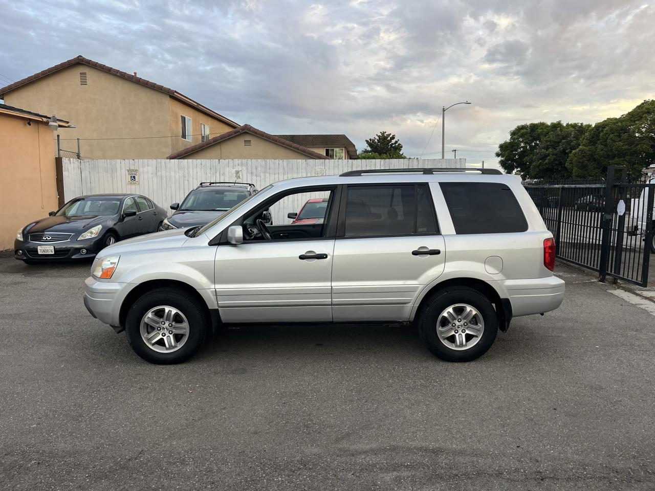 Honda Pilot EX w/ Leather 2005