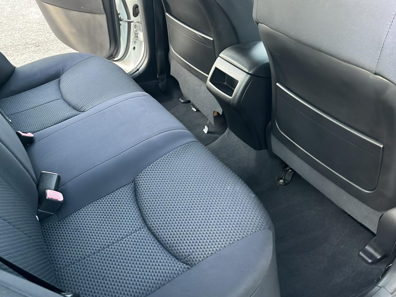 Toyota Camry SE 6-Spd MT 2010