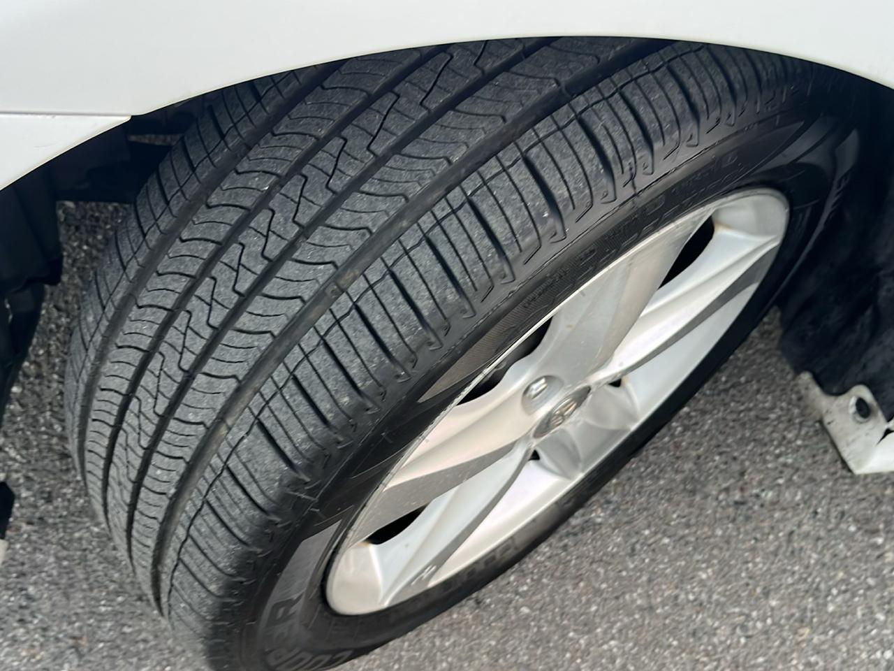 Toyota Camry SE 6-Spd MT 2010