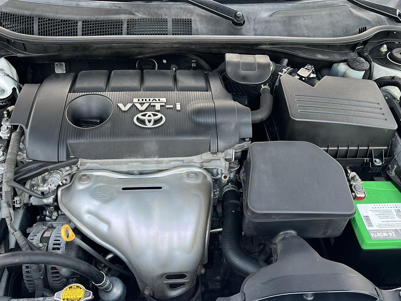 Toyota Camry SE 6-Spd MT 2010