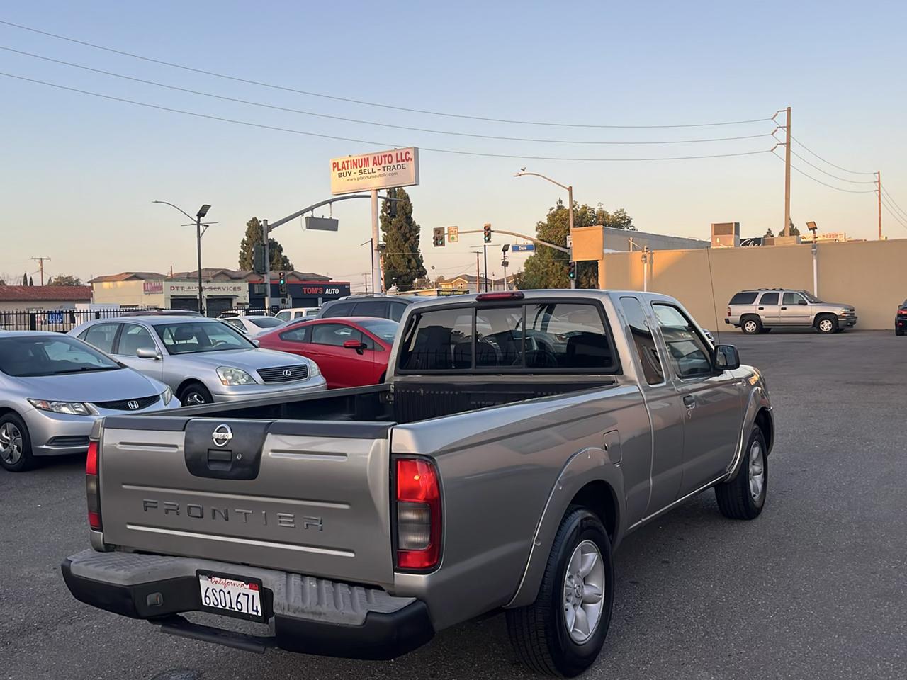 Nissan Frontier XE King Cab 2WD 2001