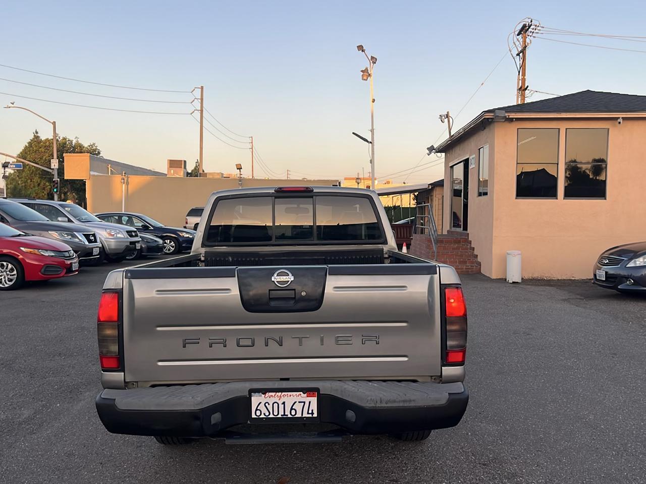 Nissan Frontier XE King Cab 2WD 2001