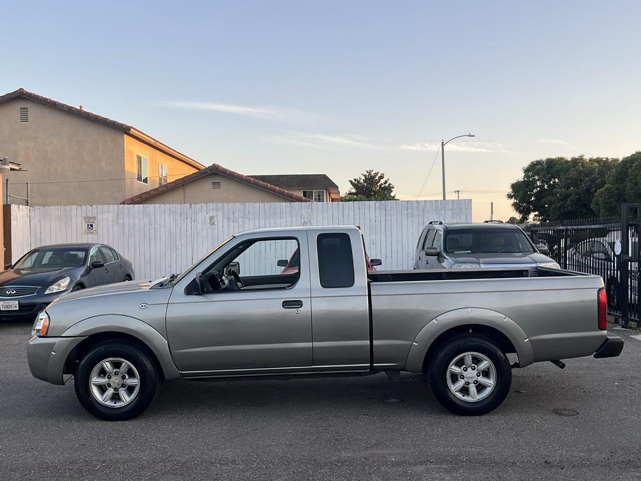 Nissan Frontier XE King Cab 2WD 2001