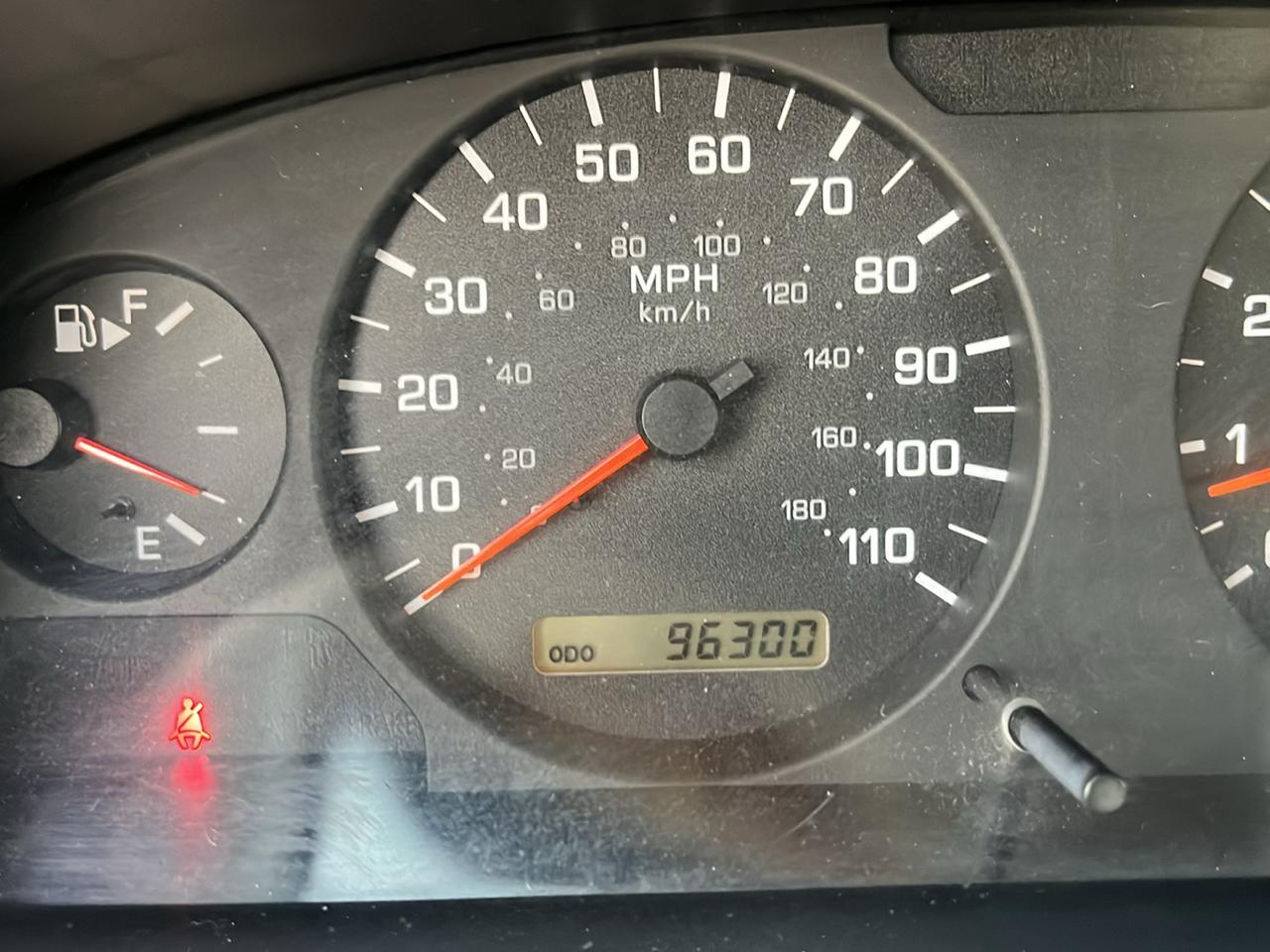 Nissan Frontier XE King Cab 2WD 2001