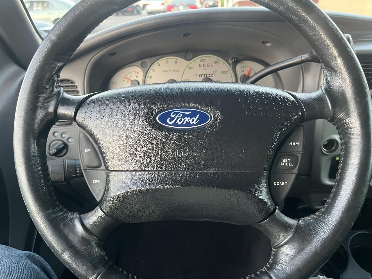 Ford Ranger XL Short Bed 2WD - 314A 2003