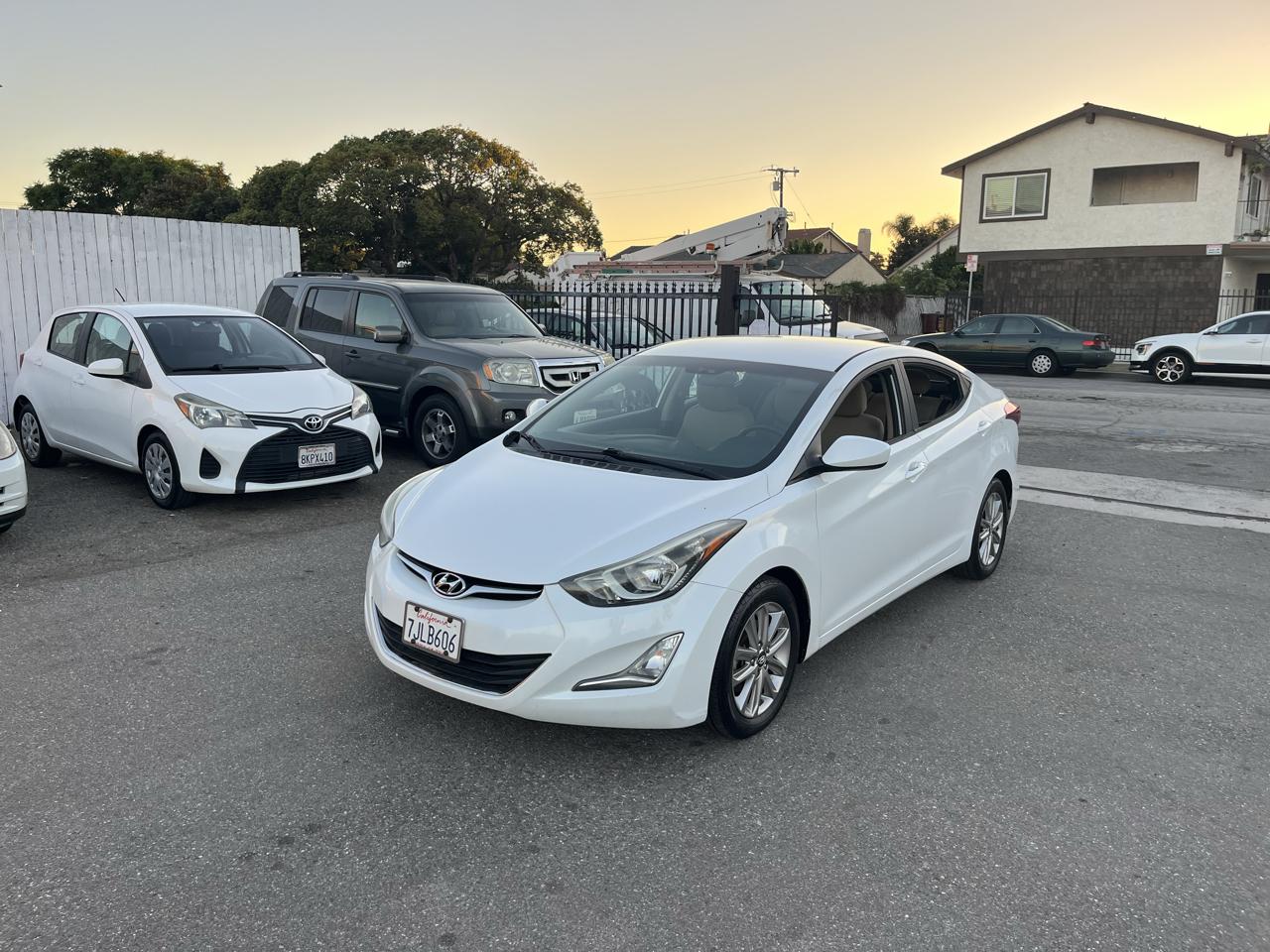 Hyundai Elantra 4dr Sdn Auto SE 2015
