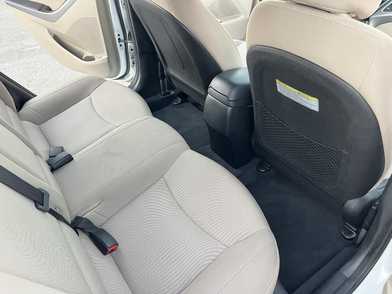 Hyundai Elantra 4dr Sdn Auto SE 2015