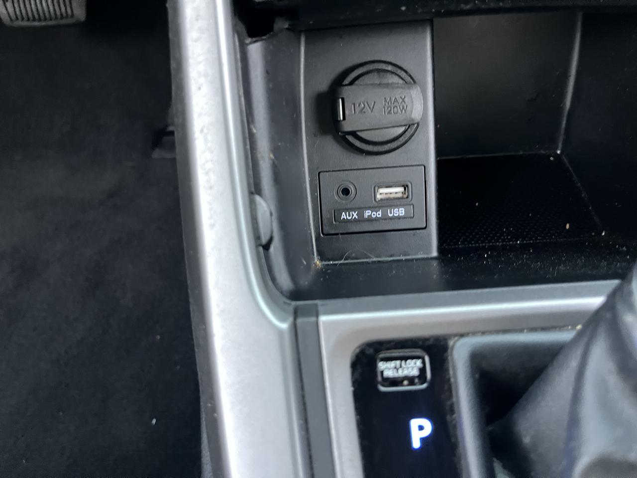 Hyundai Elantra 4dr Sdn Auto SE 2015