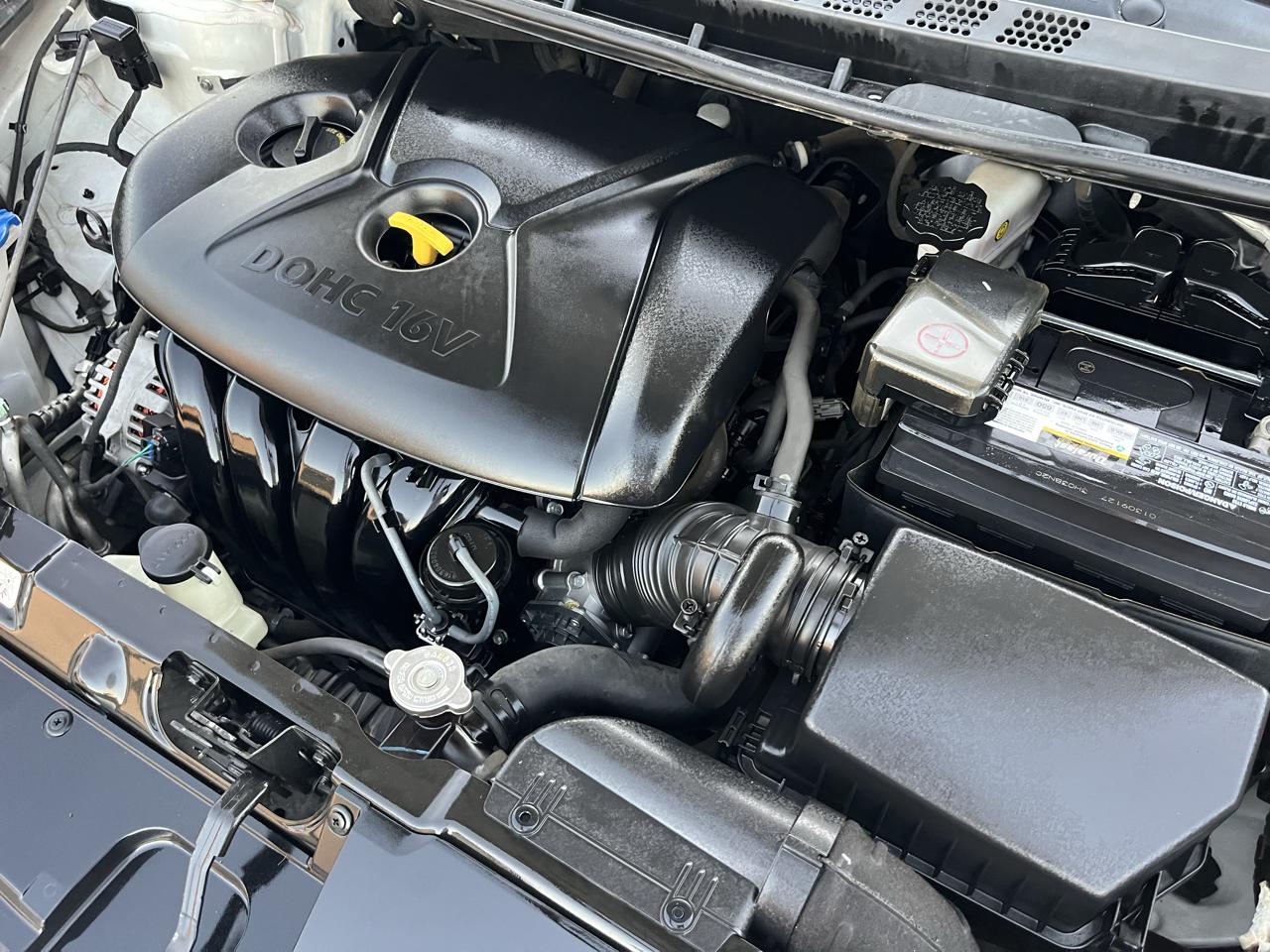 Hyundai Elantra 4dr Sdn Auto SE 2015