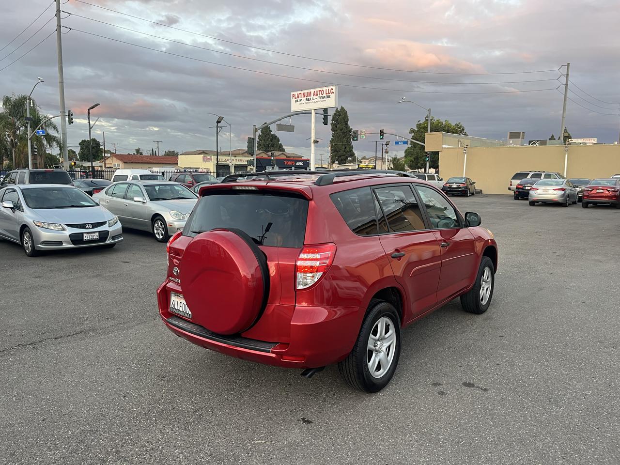 Toyota RAV4 Base I4 2WD 2010