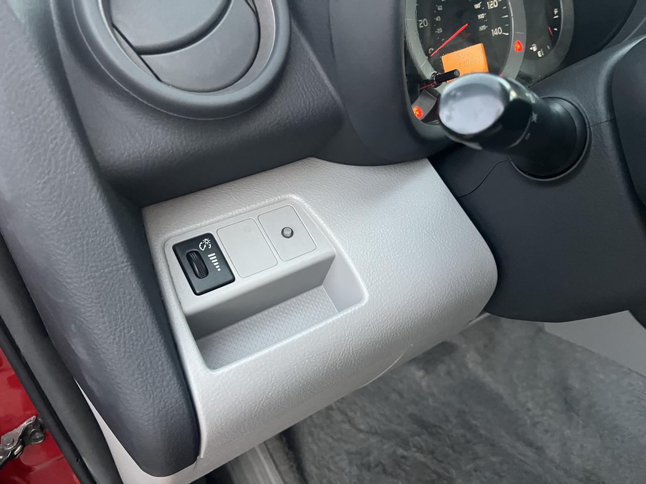 Toyota RAV4 Base I4 2WD 2010