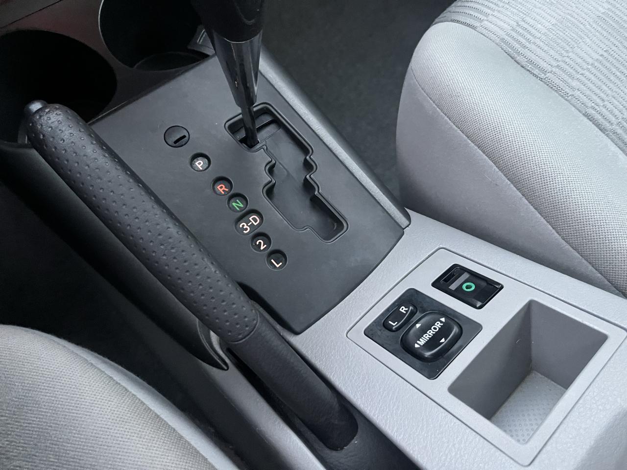 Toyota RAV4 Base I4 2WD 2010