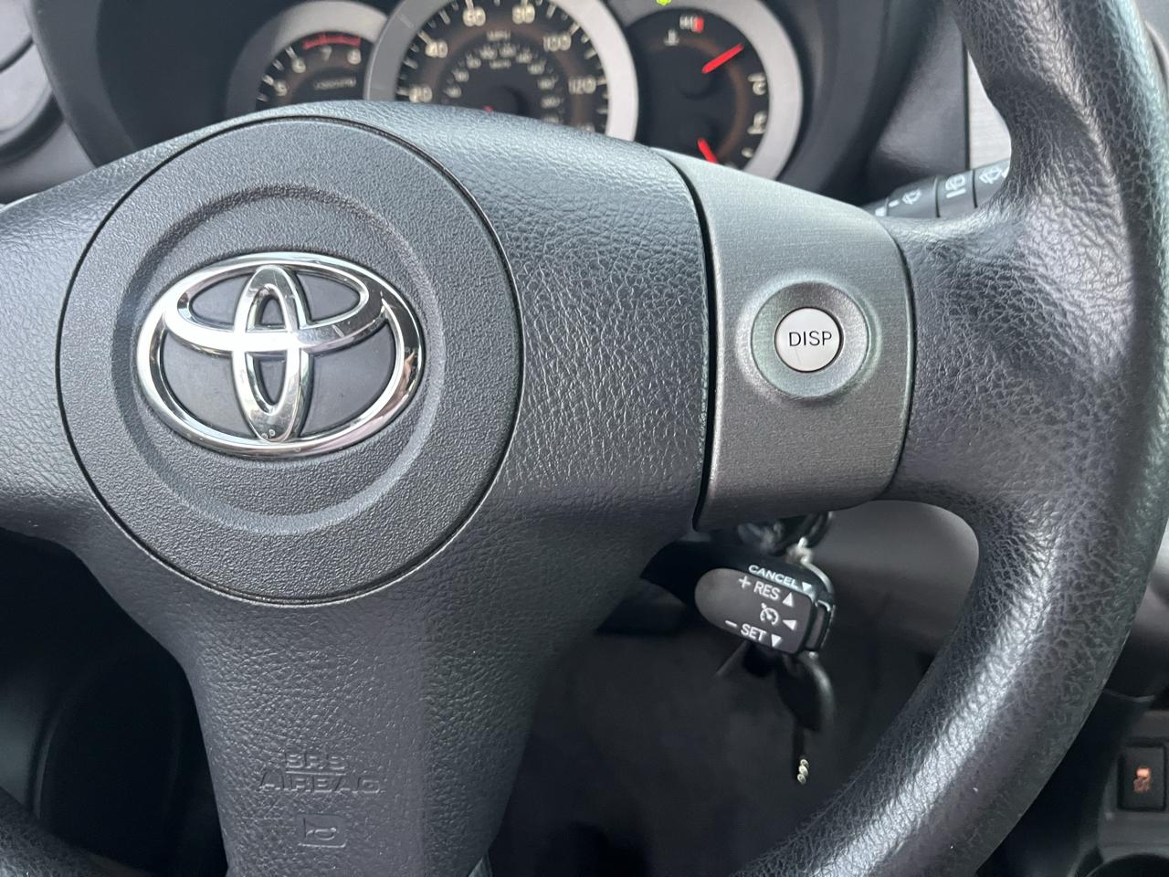 Toyota RAV4 Base I4 2WD 2010