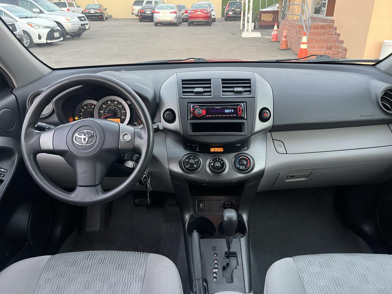 Toyota RAV4 Base I4 2WD 2010