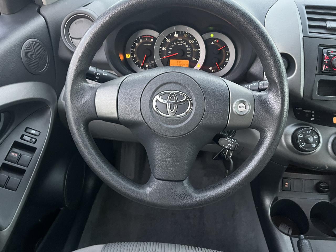 Toyota RAV4 Base I4 2WD 2010