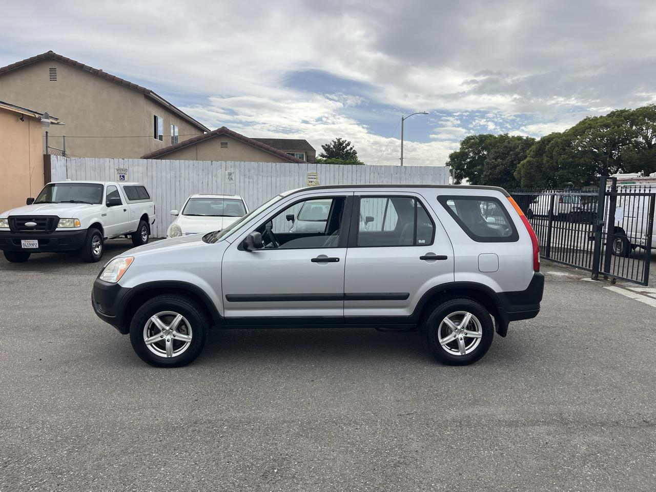 Honda CR-V LX 2WD AT 2004