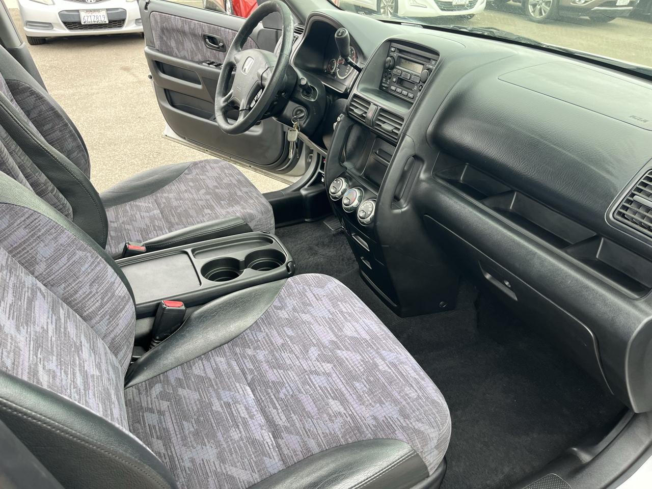 Honda CR-V LX 2WD AT 2004