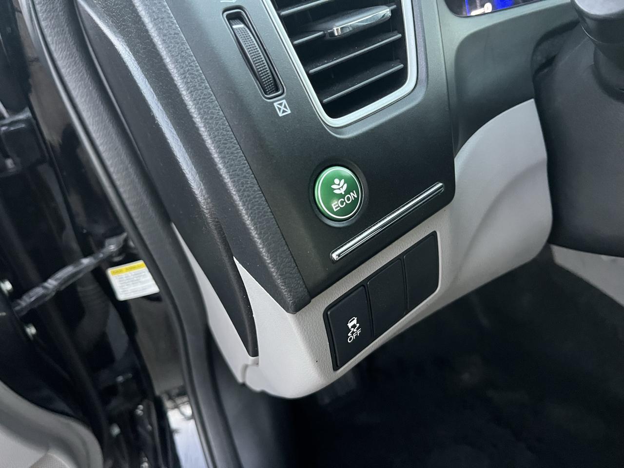 Honda Civic LX Sedan CVT 2014