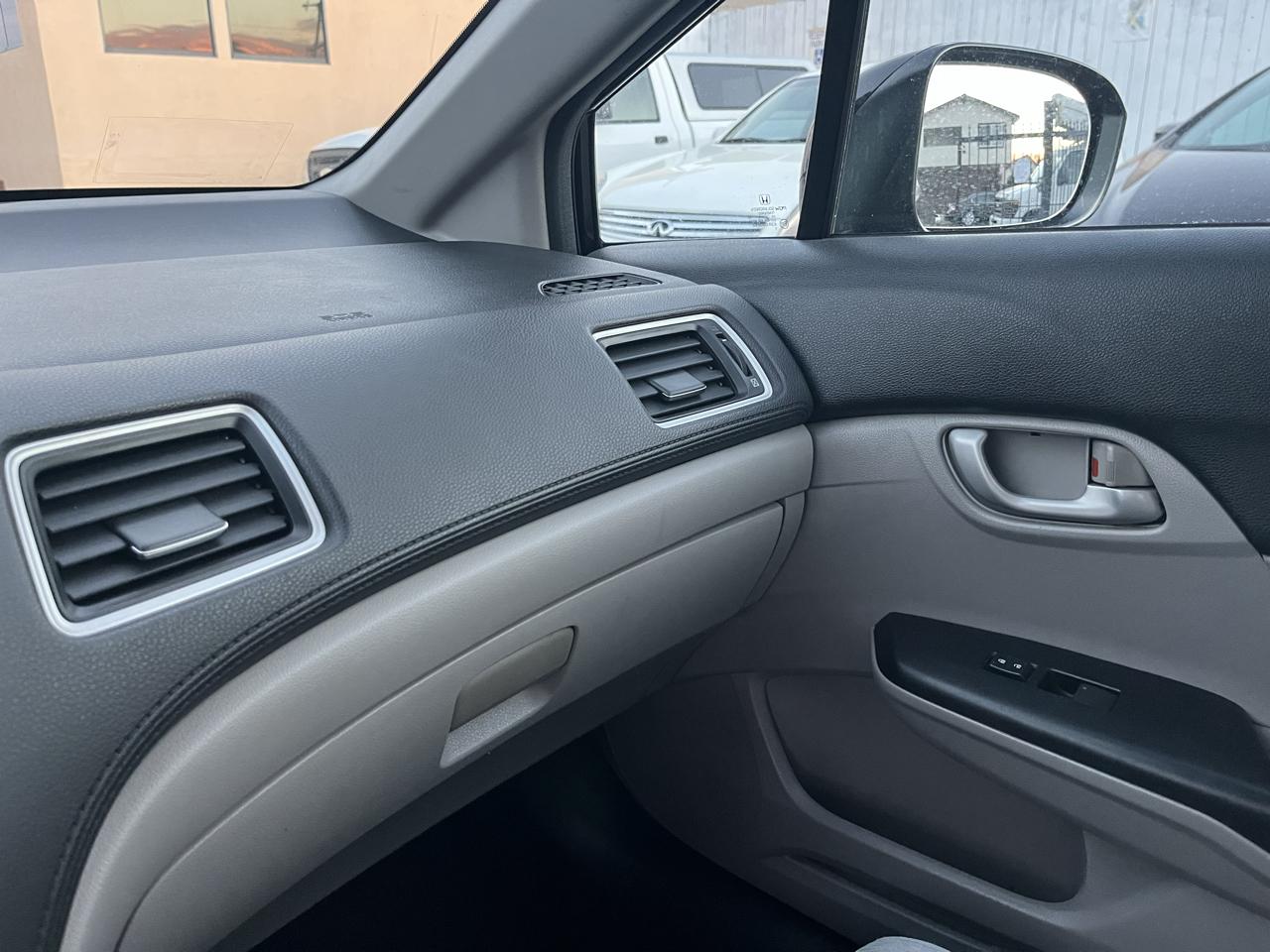 Honda Civic LX Sedan CVT 2014