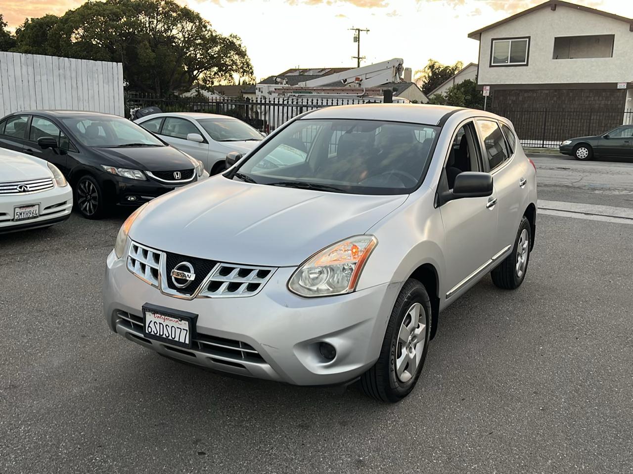 Nissan Rogue S AWD 2011