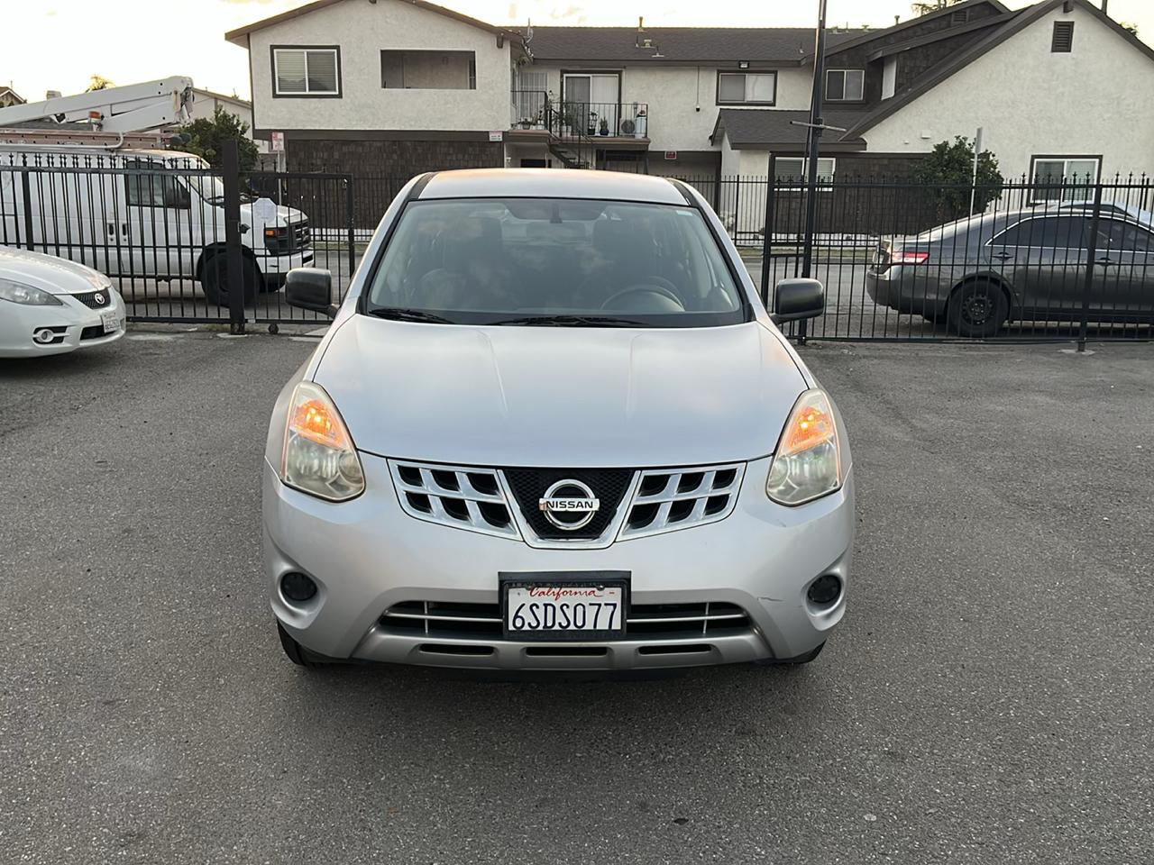 Nissan Rogue S AWD 2011