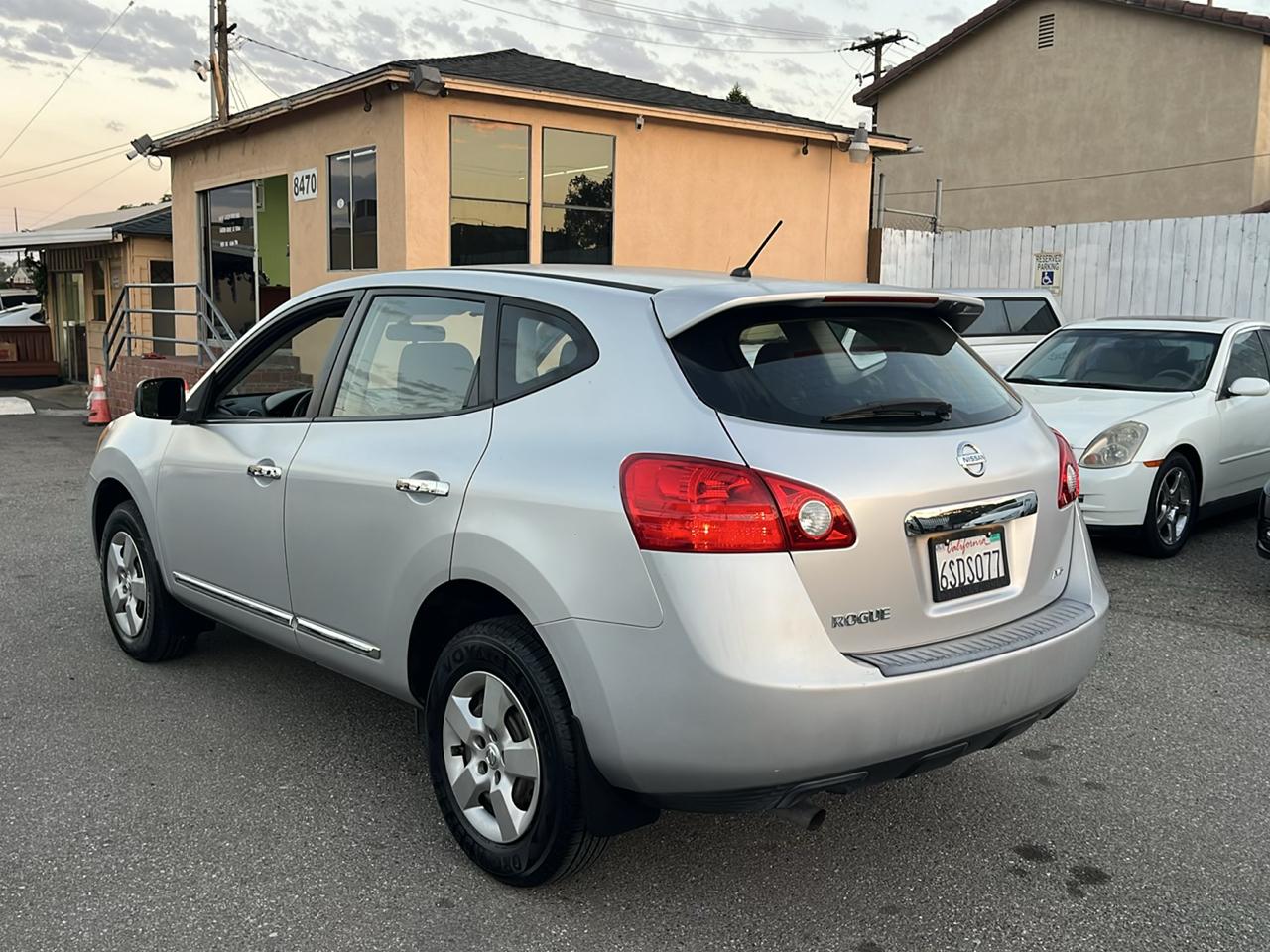 Nissan Rogue S AWD 2011