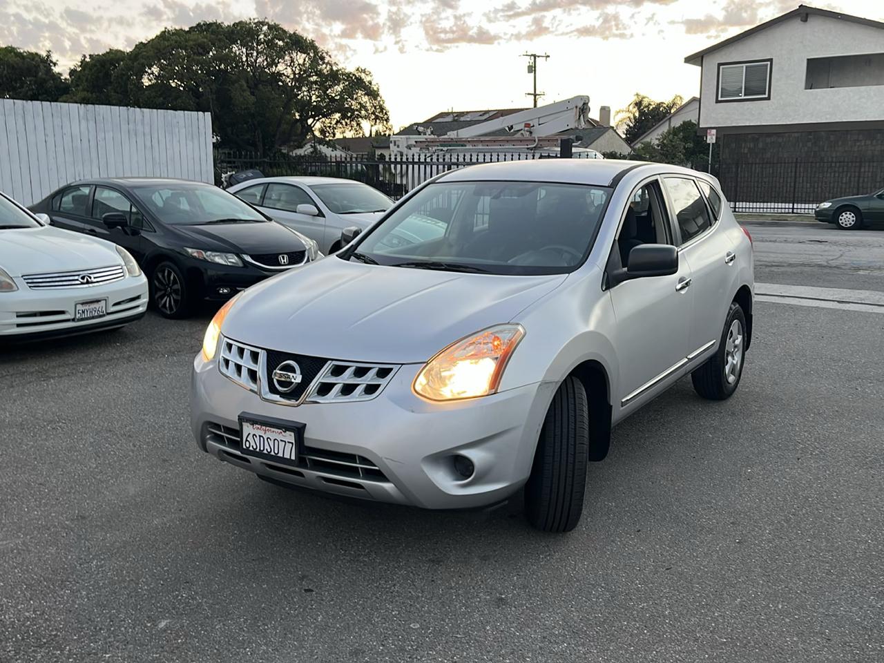 Nissan Rogue S AWD 2011