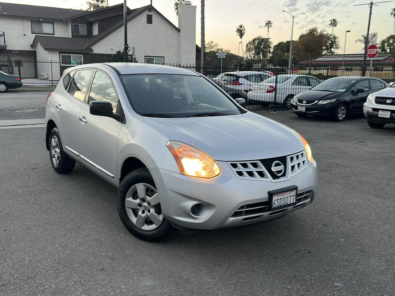 Nissan Rogue S AWD 2011