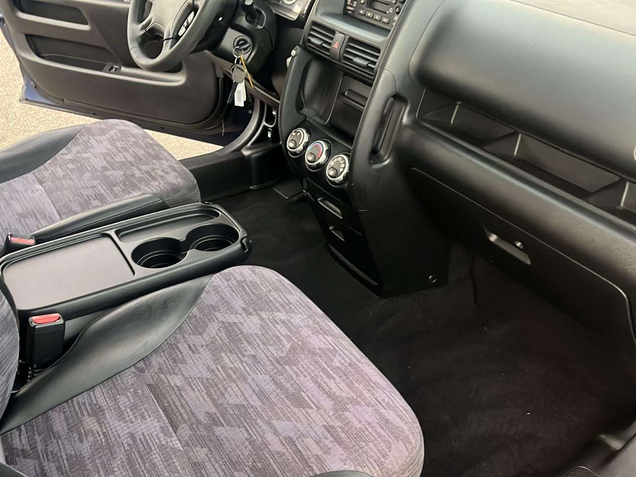 Honda CR-V LX 2WD 2003
