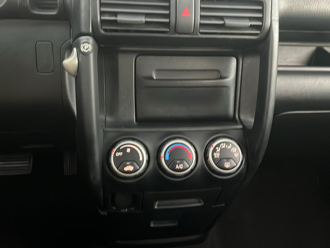 Honda CR-V LX 2WD 2003