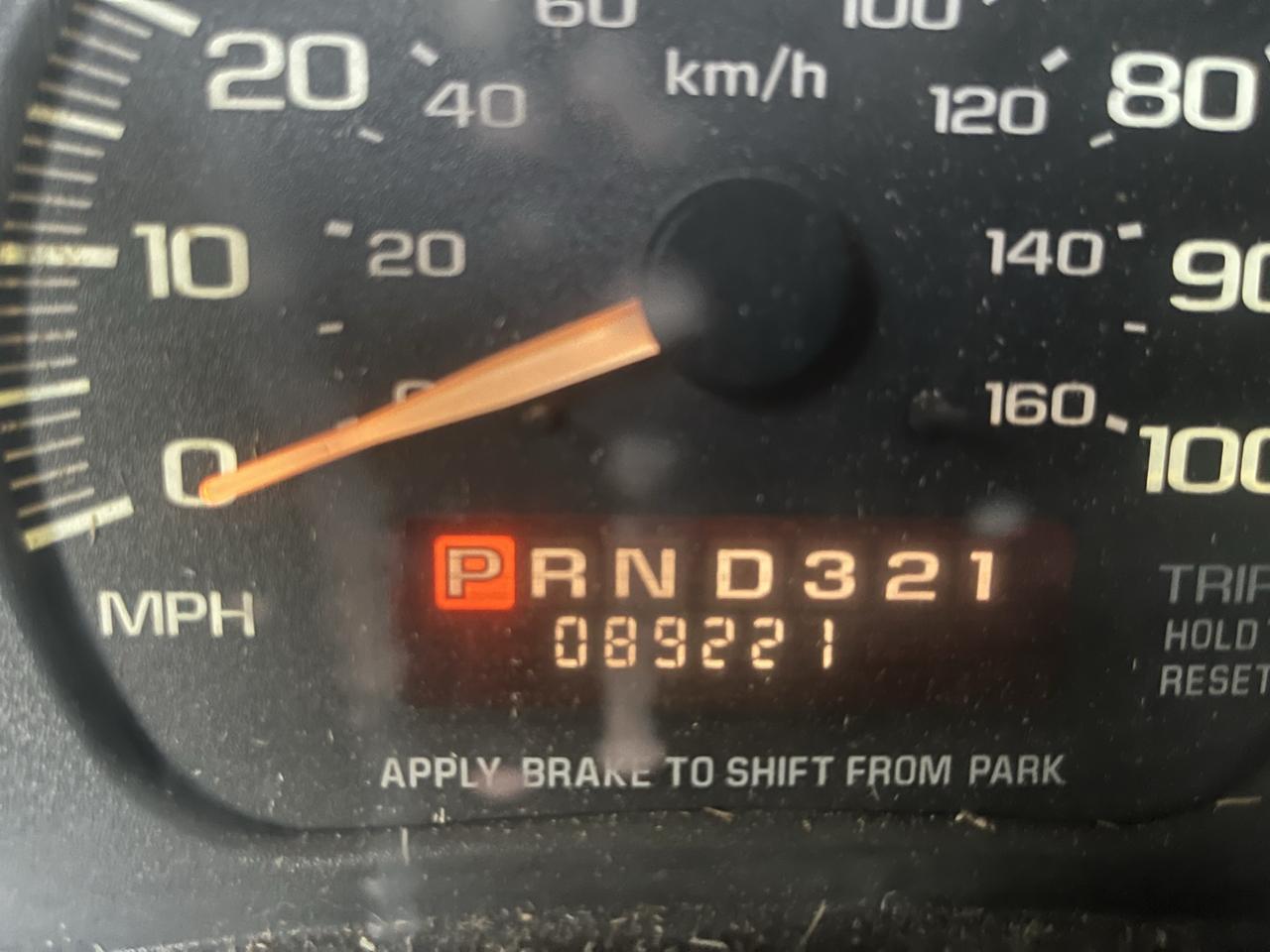 Chevrolet Astro Cargo Van 2WD 2002