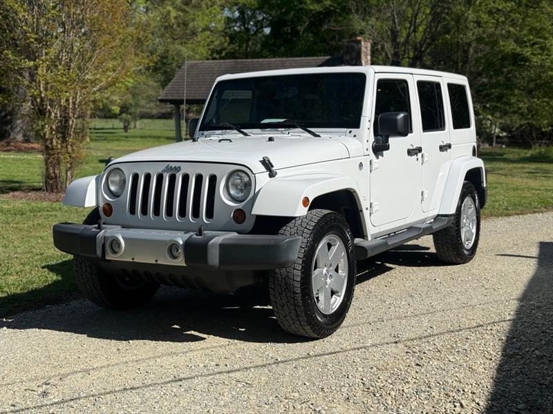 2013 Jeep Wrangler Unlimited Sahara 4WD