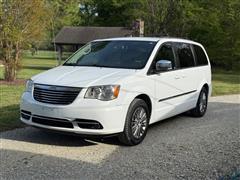 2014 Chrysler Town & Country 