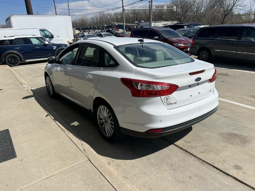 Ford Focus SEL Sedan 2012