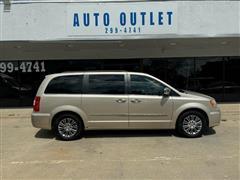 2013 Chrysler Town & Country 