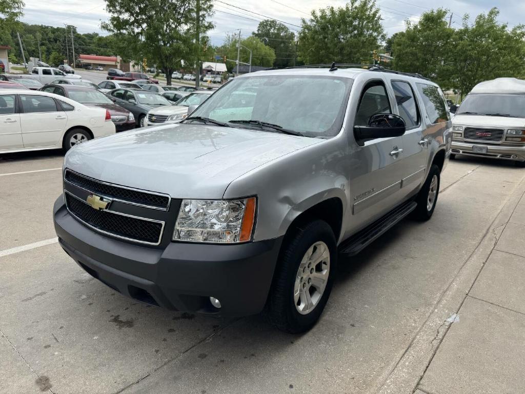 Chevrolet Suburban LT 1500 4WD 2014