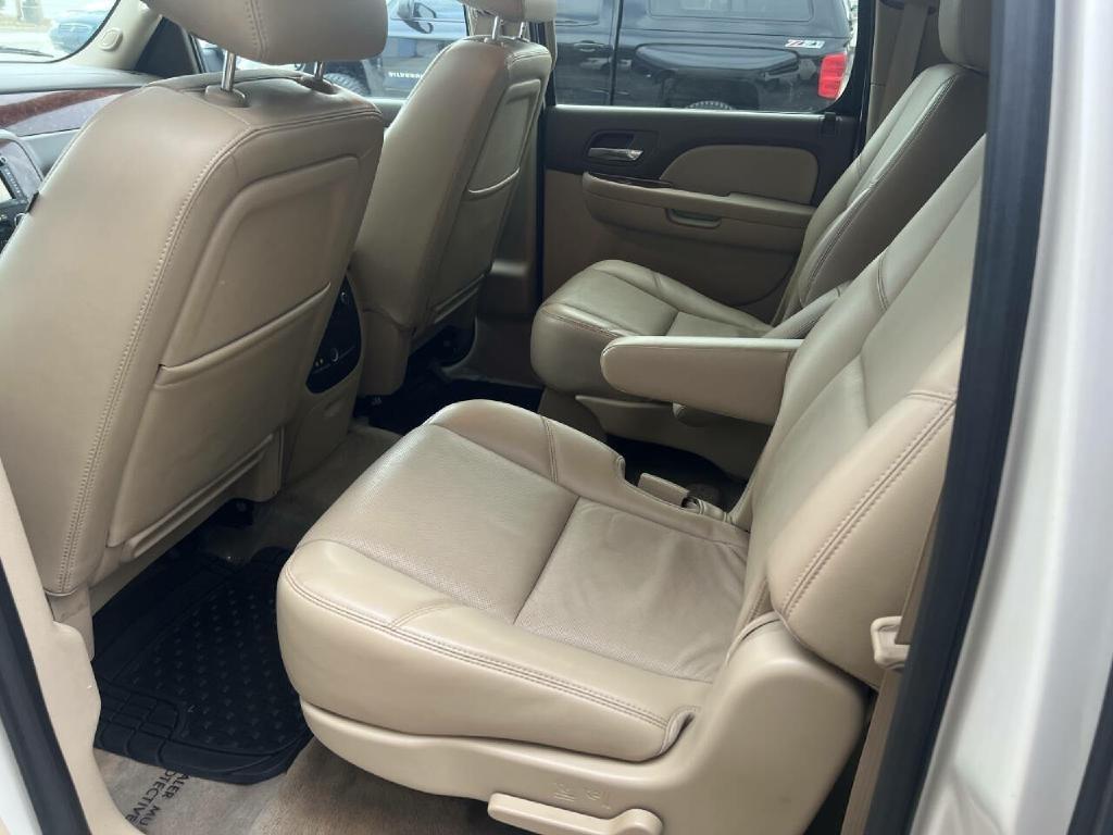 Chevrolet Suburban LTZ 1500 4WD 2012