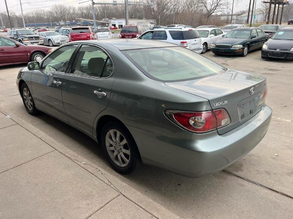 Lexus ES 330 Sedan 2004