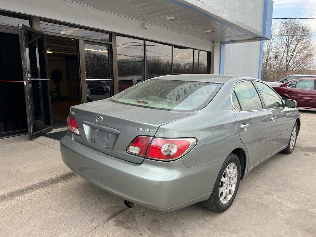 Lexus ES 330 Sedan 2004