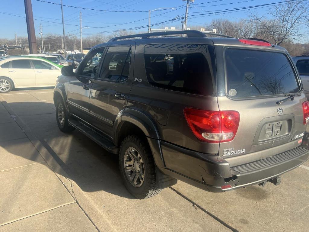 Toyota Sequoia SR5 4WD 2006