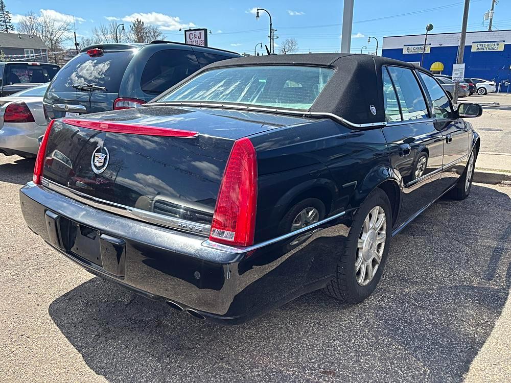 Cadillac DTS Luxury II 2008