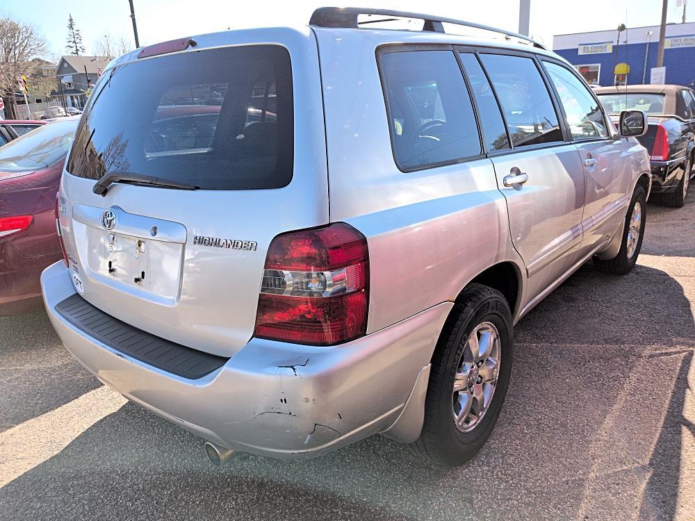 Toyota Highlander Limited V6 4WD 2006