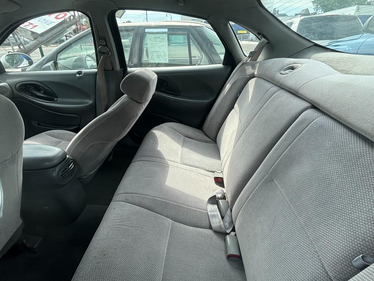 Ford Taurus SE 1999