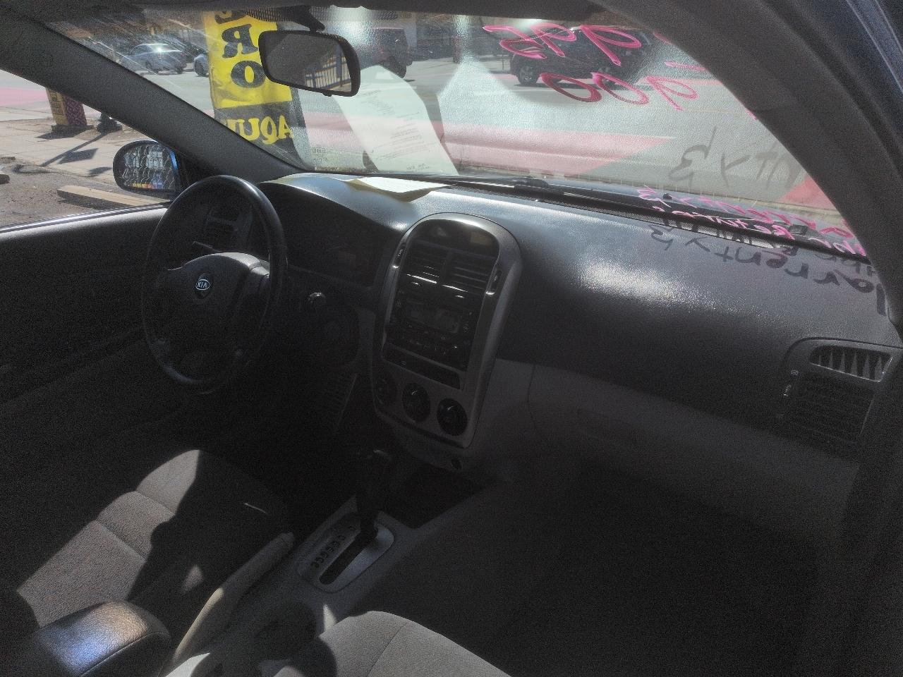 Kia Spectra5 Base 2006